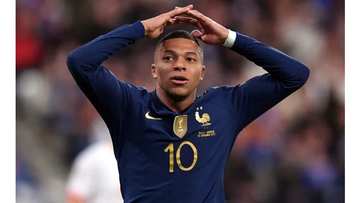 Mbappé se posicionou pelas redes sociais após o vice da Copa do Mundo