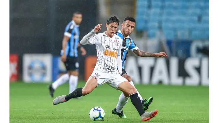 Cruzeiro vai contratar Matheus Vital e Matheus Davó, ambos do Corinthians
