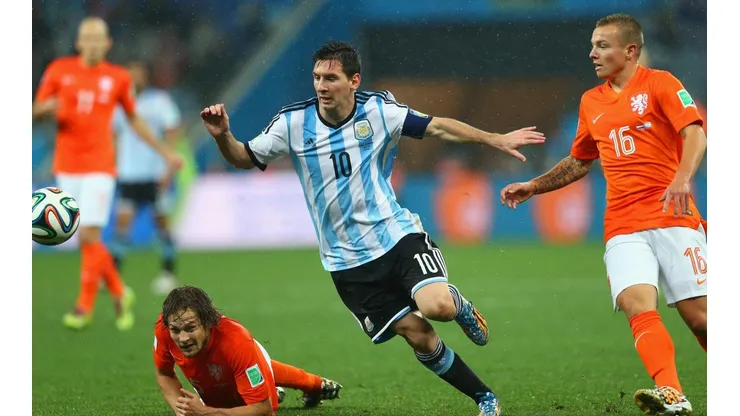 Argentina e Holanda, em campo pela Copa do Mundo de 2014 (Foto: Getty Images)