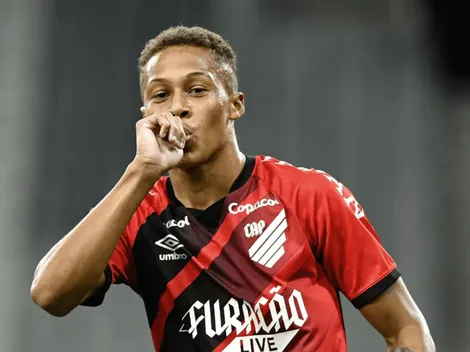 Gigantes cariocas entram na disputar por Vitinho, do Athletico-PR