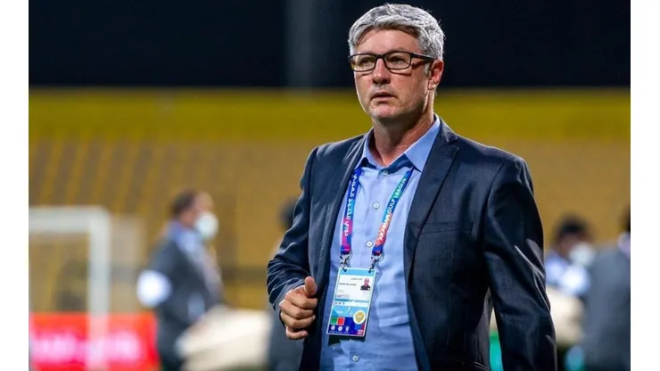 Santos pode contratar zagueiro para 2023