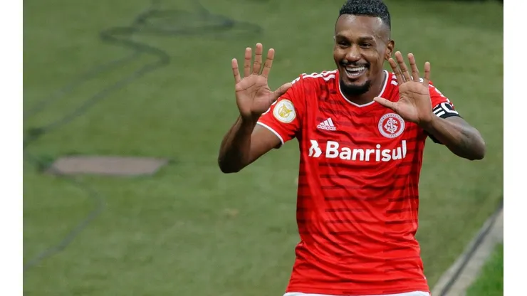 Corinthians v Internacional - Brasileirao 2021