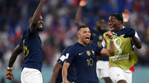 Mbappé marca duas vezes e coloca a França nas oitavas de final da copa do mundo