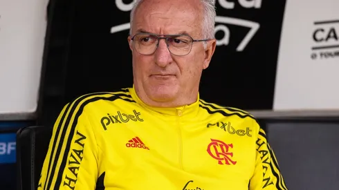 Dorival Júnior está chateado pelo fato de Flamengo negociar com Vítor Pereira