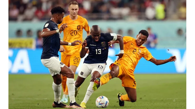 Holanda e Equador seguem na disputa por uma vaga na próxima fase da copa do mundo após empate