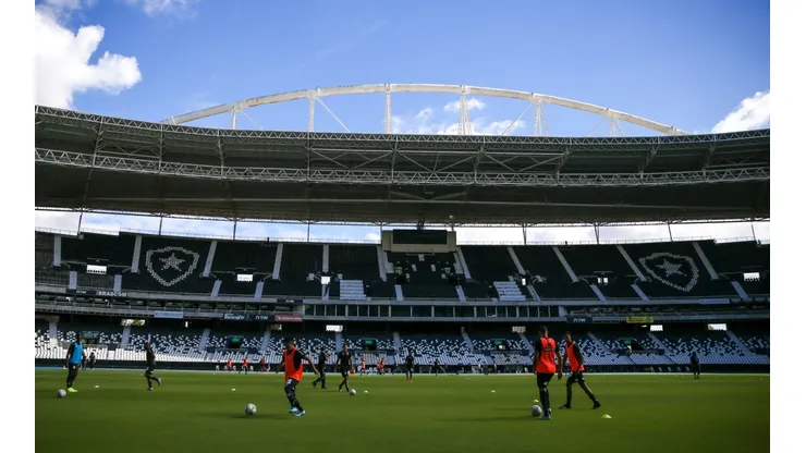 Botafogo começou período de treinamento para excursão à Europa