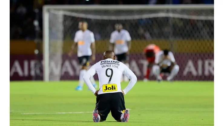 Vagner Love quase retornou ao Corinthians