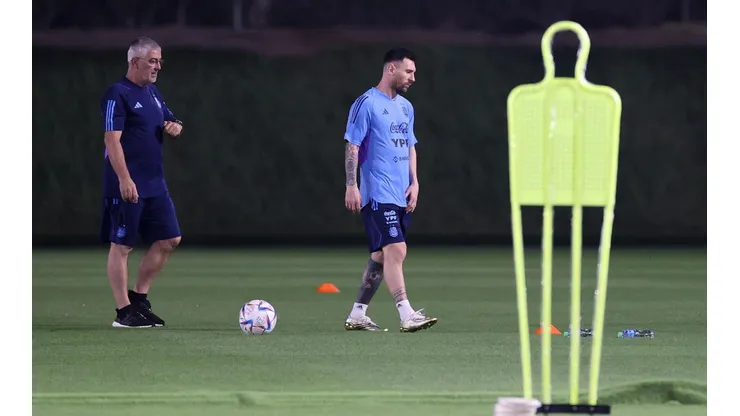 Lionel Messi treinou separado do elenco da Argentina