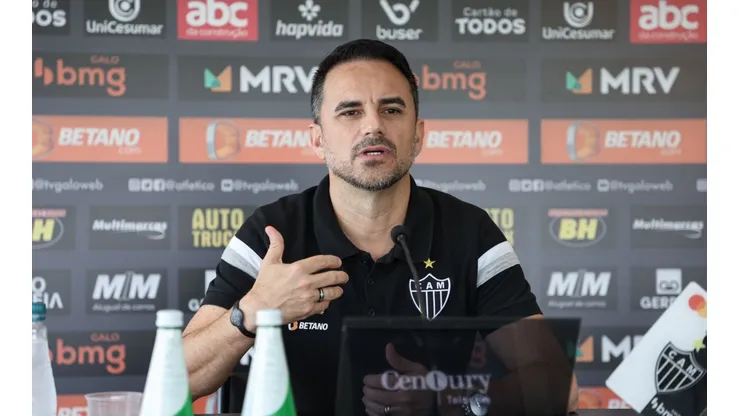 Rodrigo Caetano tem técnico argentino como 'plano B' do Atlético-MG