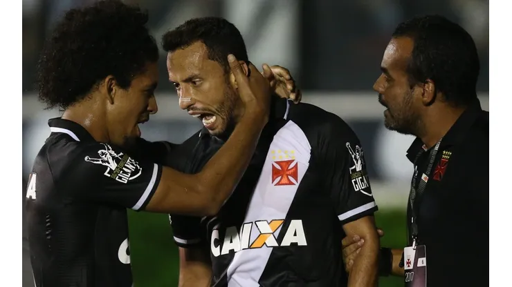 Vasco da Gama v Fluminense - Brasileirao Series A 2017