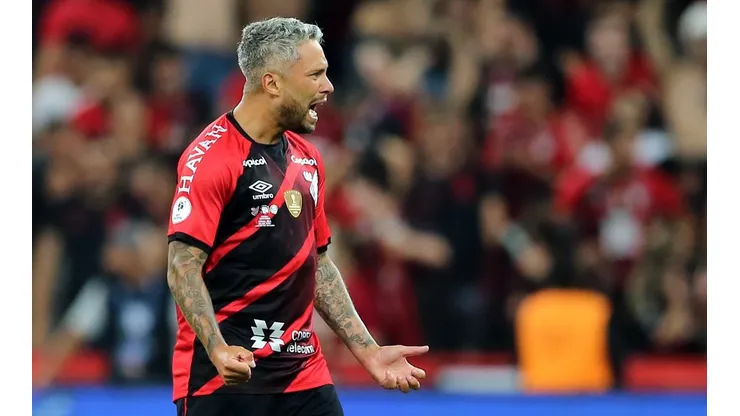 Athletico Paranaense v Palmeiras - CONMEBOL Recopa Sudamericana 2022