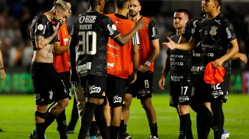 Santos v Corinthians - Brasileirao 2022