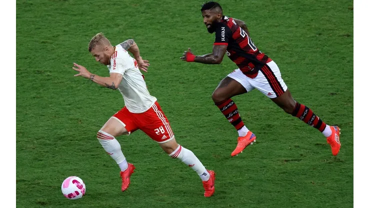 Flamengo v Internacional - Brasileirao 2022