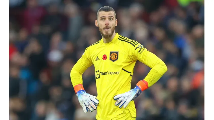 Aston Villa v Manchester United - Premier League