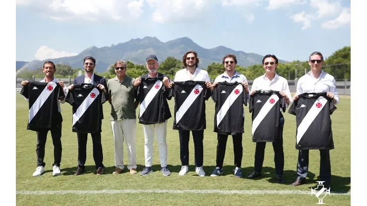 Vasco entra em cena e pode contratar grande jogador que é a prioridade do Flamengo em 2023