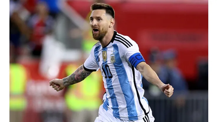 Copa do mundo: Chuteira dourada de Lionel Messi vasa na internet e a galera vai a loucura