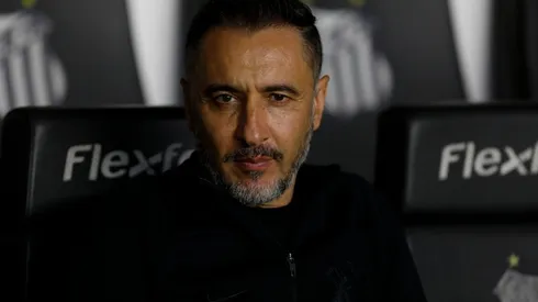 Santos v Corinthians - Brasileirao 2022