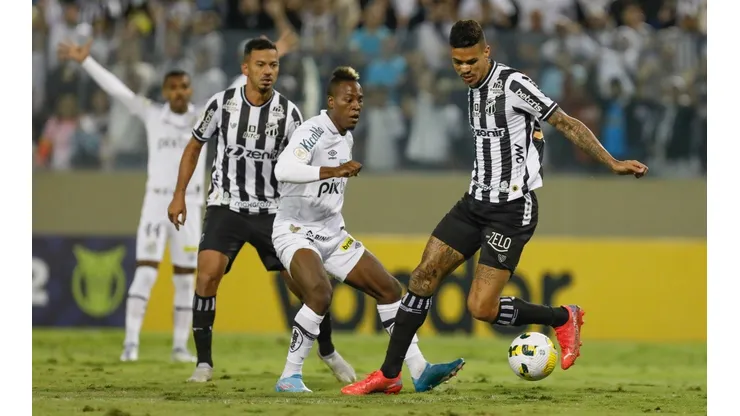Santos v Ceara - Brasileirao 2022