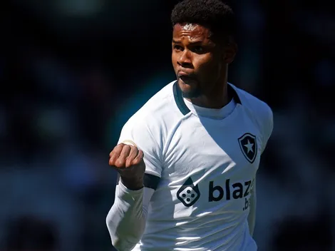 Junior Santos, do Botafogo, recebeu sondagens de outros clubes, garante empresário