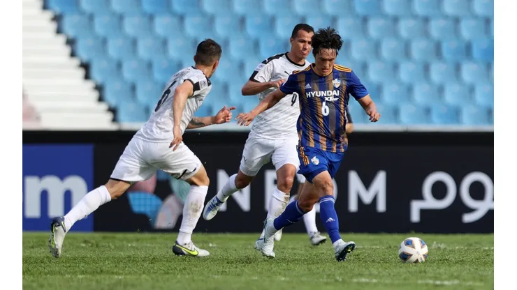 Kawasaki Frontale v Ulsan Hyundai - AFC Champions League Group I
