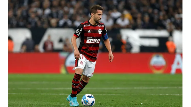 Ex-dirigente do Flamengo revelou como foi a negociação para contratar Éverton Ribeiro