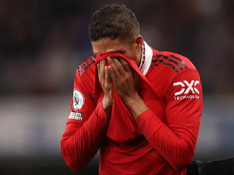 Zagueiro Francês sai de campo aos prantos após lesão e preocupa para a Copa do Mundo