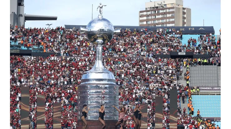 Taça da Copa Libertadores (Foto: Getty Images)