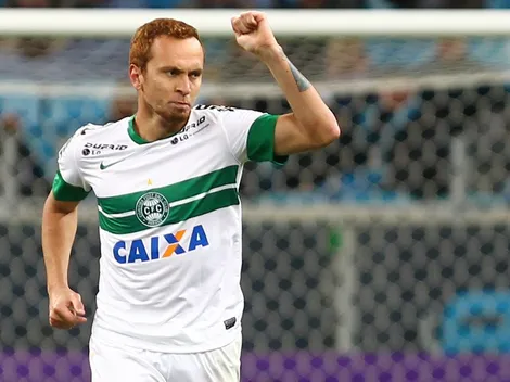 Zé Love, ex-Santos e Coritiba, é anunciado por novo clube aos 34 anos de idade