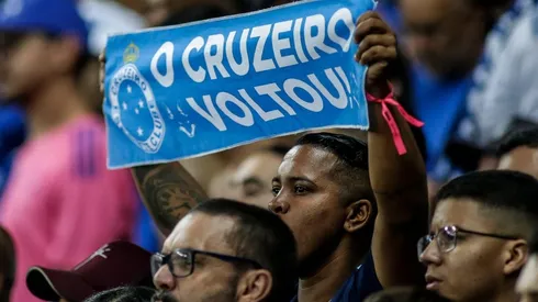 Torcida do Cruzeiro comemora acesso à Série A (Foto: Divulgação/Cruzeiro EC)