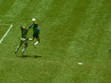 Famosa Bola da 'Mão de Deus', de Maradona, vai a leilão por valor astronômico