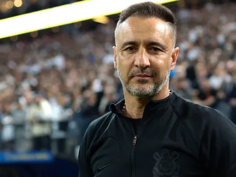 Vítor Pereira quer a saída de meia do Corinthians para 2023, afirma jornalista