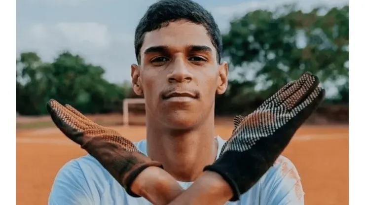 Vinicius Jr fala sobre o novo time de Luva de Pedreiro: "Muita sorte"