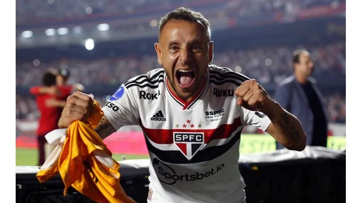 Sao Paulo v Atletico Goianiense - Copa CONMEBOL Sudamericana 2022: Semifinals
