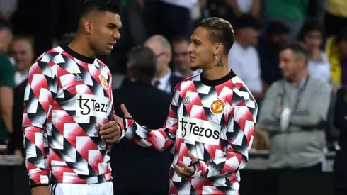Casemiro e Antony, jogadores do Manchester United (Foto: Getty Images)