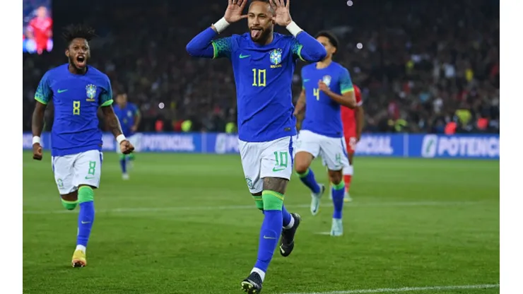 Seleção brasileira goleia a Tunísia no último jogo antes da copa do mundo no Catar