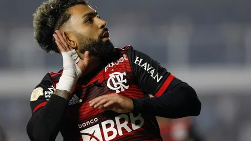 Santos v Flamengo - Brasileirao 2022