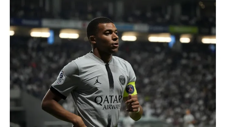 Paris Saint-Germain v Gamba Osaka - Preseason Friendly