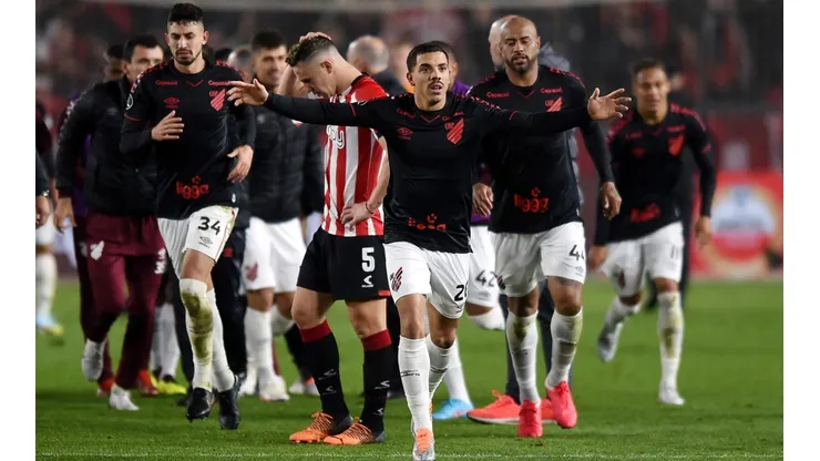 Estudiantes v Athletico Paranaense - Copa CONMEBOL Libertadores 2022