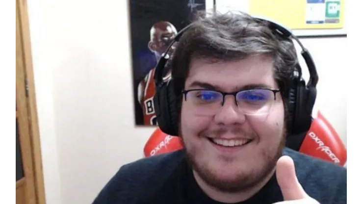 Casimiro durante live na plataforma twitch