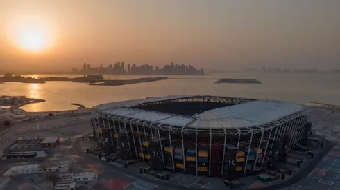O estádio feito com 974 containers para a copa do mundo no Qatar