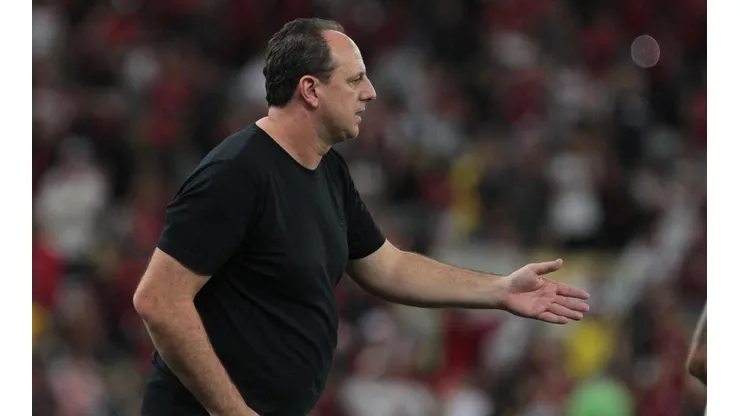 Rogério Ceni coloca o Campeonato Brasileiro como do São Paulo para afastar risco de rebaixamento (Foto: Rubens Chiri / saopaulofc.net)