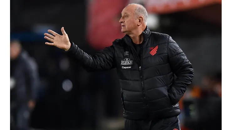 Felipão elogia Terans pela últimas atuações no Athletico-PR (Foto: Marcelo Endelli/Getty Images)