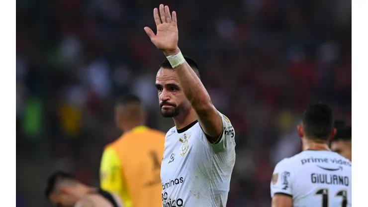Renato Augusto comenta relação entre Vítor Pereira e o elenco (Foto: Andre Borges/Getty Images)
