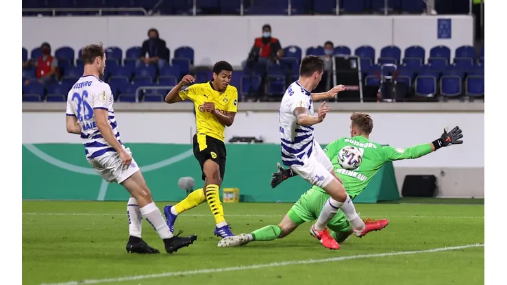 MSV Duisburg v Borussia Dortmund - DFB Cup: First Round