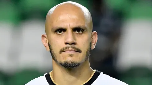 Fábio Santos falou sobre pôlemicas envolvendo o técnico Vítor Pereira no Corinthians (Foto: Gabriel Aponte/Getty Images)