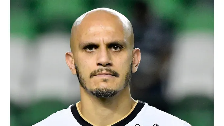 Fábio Santos falou sobre pôlemicas envolvendo o técnico Vítor Pereira no Corinthians (Foto: Gabriel Aponte/Getty Images)