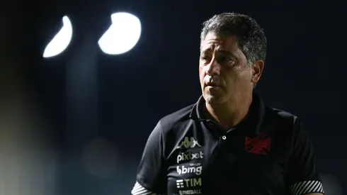 Emílio Faro tem o futuro debatido no Vasco