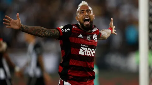 Vidal revela força do futebol brasileiro e exalta Dorival Júnior no Flamengo (Foto: Wagner Meier/Getty Images)
