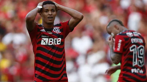 West Ham desiste de Lázaro após Flamengo pedir o dobro do valor oferecido (Foto: Wagner Meier/Getty Images)
