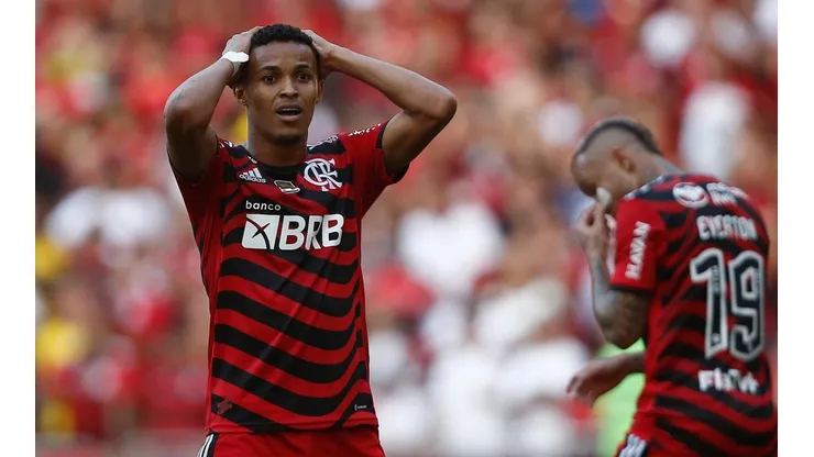 West Ham desiste de Lázaro após Flamengo pedir o dobro do valor oferecido (Foto: Wagner Meier/Getty Images)